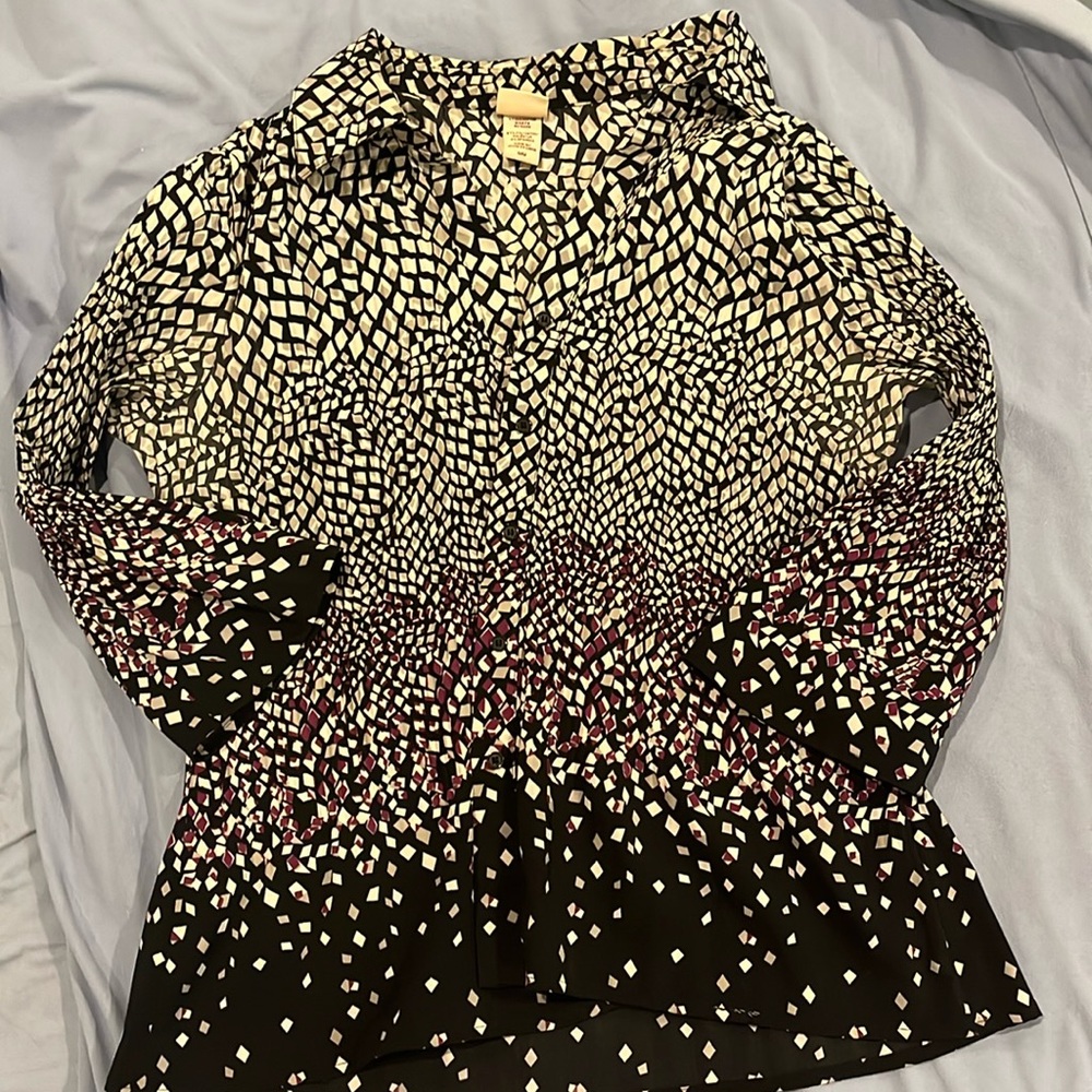 Covington 3/4 sleeve button up blouse